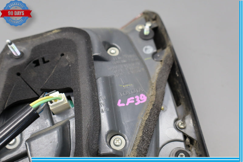Load image into Gallery viewer, 07-09 Lexus LS460 LS600h XF40 Rear Left Driver Side Inner Taillight Lamp Oem
