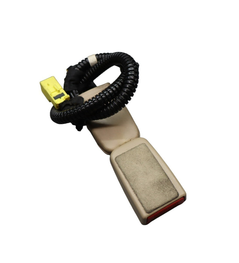 Load image into Gallery viewer, 11-13 Hyundai Equus Front Right Passenger Side Seat Belt Buckle 888403N510 Oem
