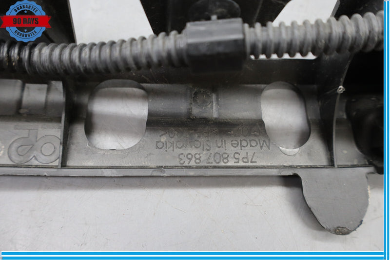 Load image into Gallery viewer, 11-18 Porsche Cayenne Rear Center Bumper Support Bracket 7P5807863 Oem
