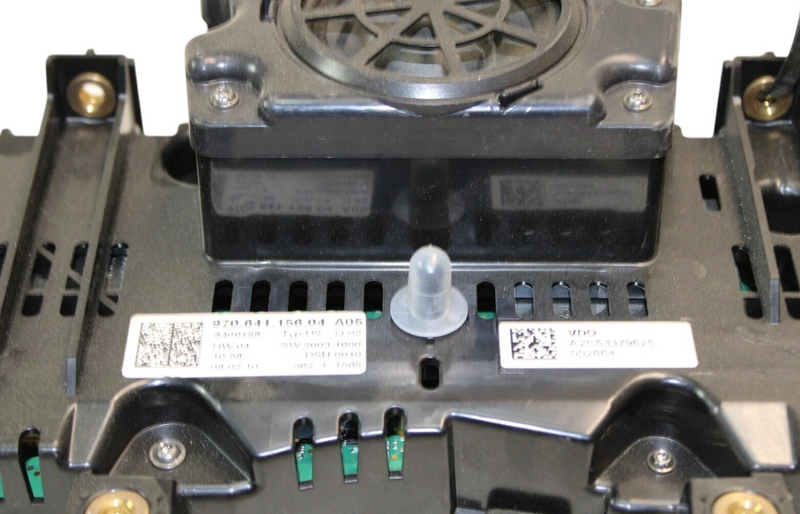 Load image into Gallery viewer, 2010 Porsche Panamera Instrument Cluster Speedometer Miles Gauge Speedo MPH Oem

