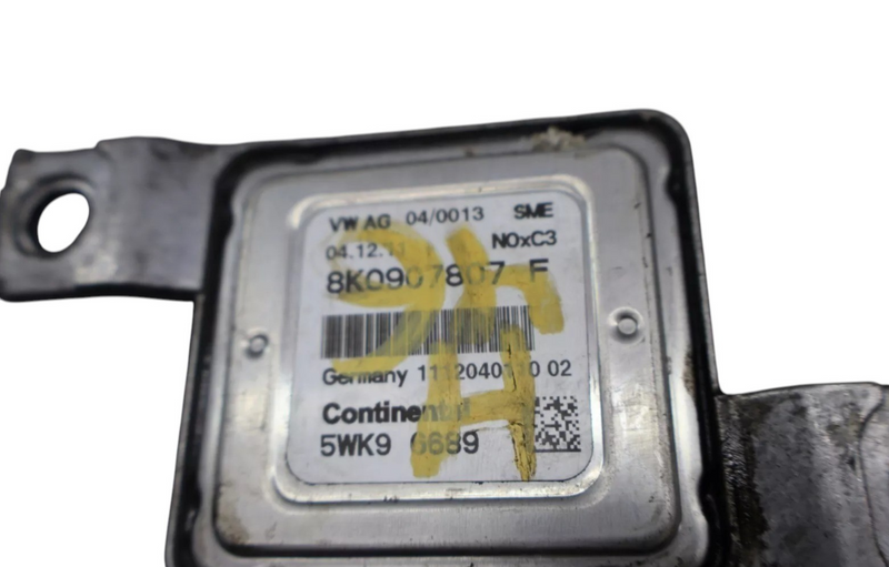 Load image into Gallery viewer, 11-16 Volkswagen Touareg Front Nitrogen Oxide Nox Sensor Module 8K0907807 Oem
