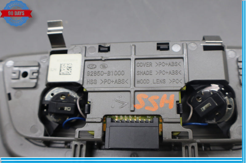 Load image into Gallery viewer, 15-17 Hyundai Genesis Rear Interior Roof Overhead Dome Light Lamp 92850B1000 Oem
