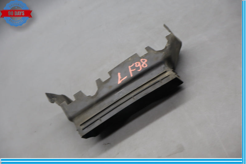 Load image into Gallery viewer, 11-17 Volkswagen Touareg Front Left Driver Side Bumper Air Duct Guide Oem

