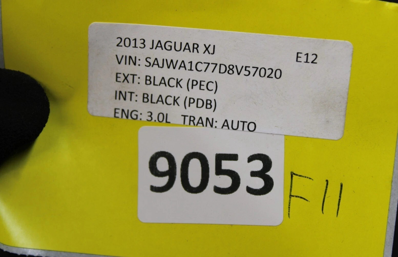 Load image into Gallery viewer, 10-19 Jaguar XJ X351 Rear Left Driver Side Fender Liner Splash Guard Shield Oem
