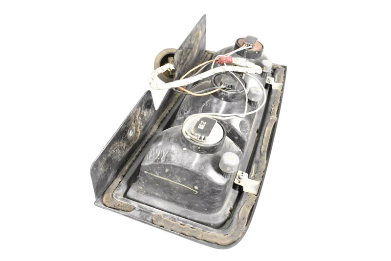 Load image into Gallery viewer, 03-05 Hummer H2 Rear Left Driver Side Tail Lamp Taillight Lamp Assembly Oem
