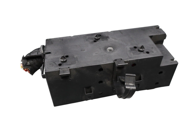 Load image into Gallery viewer, 03-12 Bentley Continental Flying Spur Flying Spur Relay Fuse Box 3D0937499B Oem
