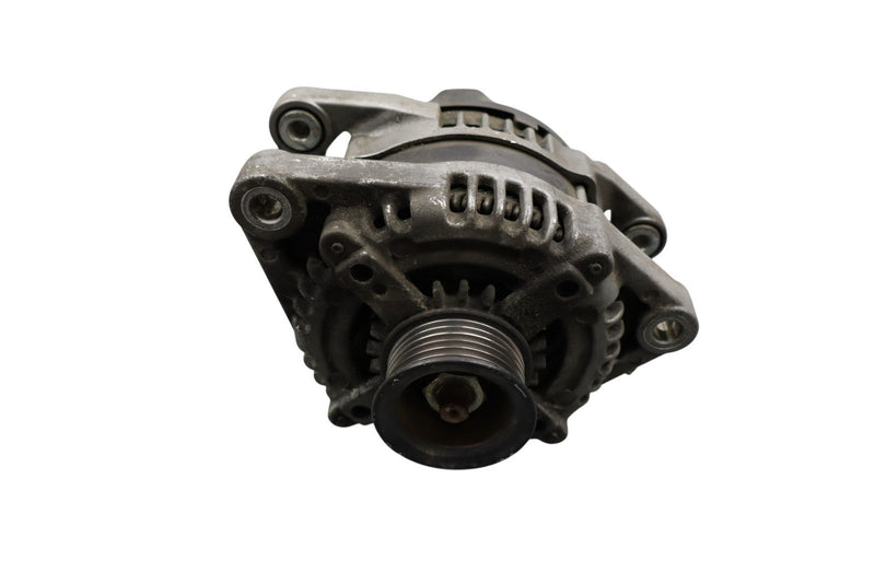 Load image into Gallery viewer, 15-17 Hyundai Genesis G80 Engine Alternator Generator 37300-3C552 Oem
