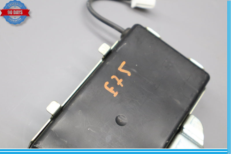 Load image into Gallery viewer, 07-09 Lexus LS460 Battery Mayday Communication Control Module Oem
