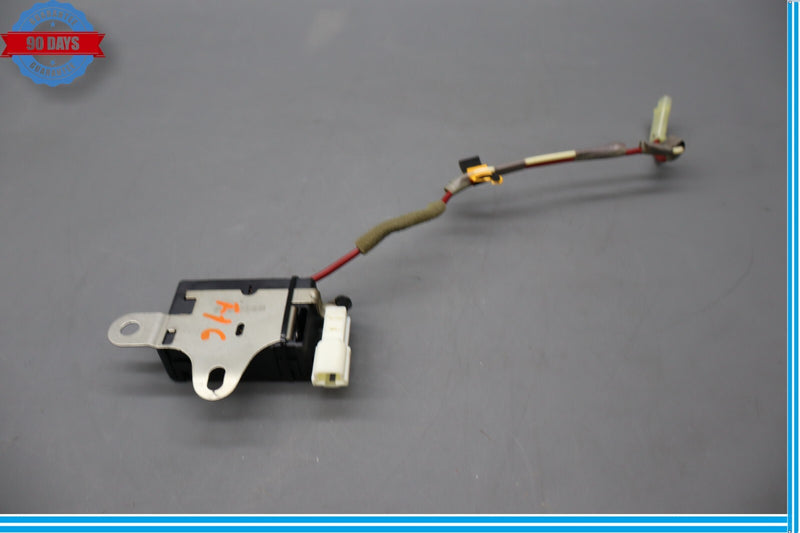 Load image into Gallery viewer, 07-09 Lexus LS460 Radio Receiver Noise Filter Unit 90980-05373 Oem
