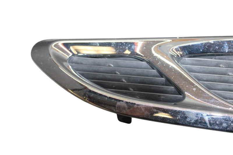 Load image into Gallery viewer, 11-17 Infiniti QX56 QX80 Front Right Passenger Fender Vent Grille Molding Oem
