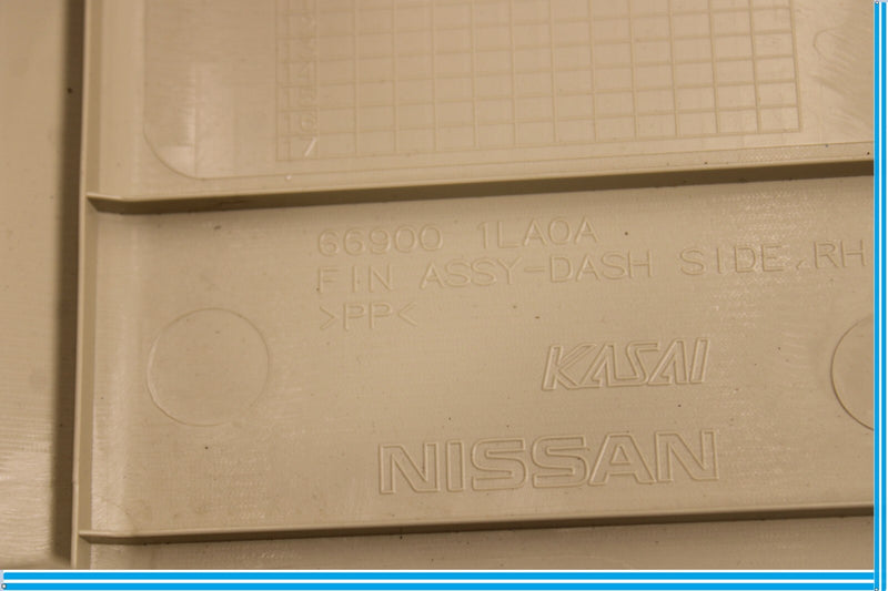 Load image into Gallery viewer, 11-17 Infiniti QX56 QX80 Front Right Side Door Sill Scuff Plate Trim Cover Oem
