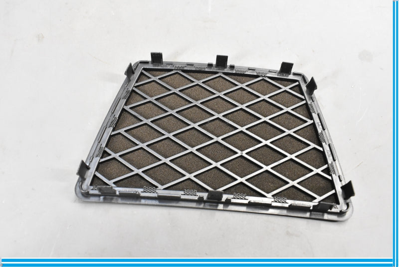 Load image into Gallery viewer, 12-18 BMW F12 F13 640i 650i Right Center Dashboard Speaker Cover Grille Trim Oem

