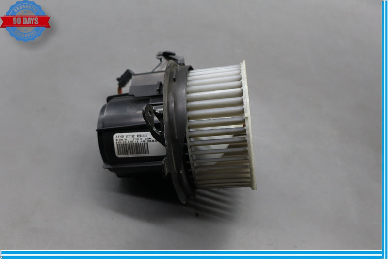 Load image into Gallery viewer, 12-18 Mercedes W218 CLS550 CLS400 AC A/C Heater Blower Motor Fan Oem

