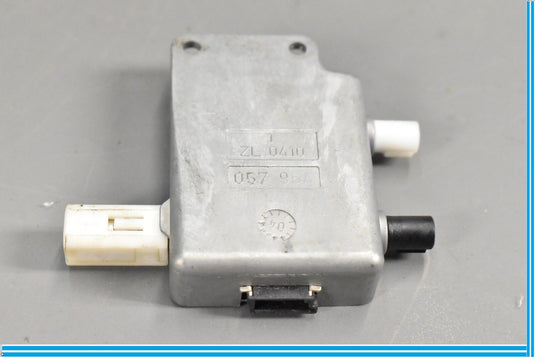 00-06 Mercedes W220 S500 Rear Antenna Amplifier AMP Booster Module OEM