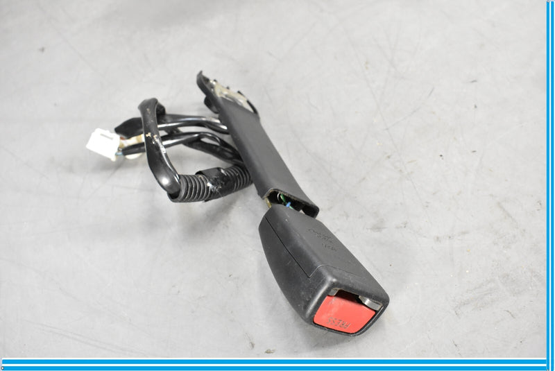 Load image into Gallery viewer, 07-12 Lexus LS460 Front Right Passenger Side Seat Belt Buckle Oem
