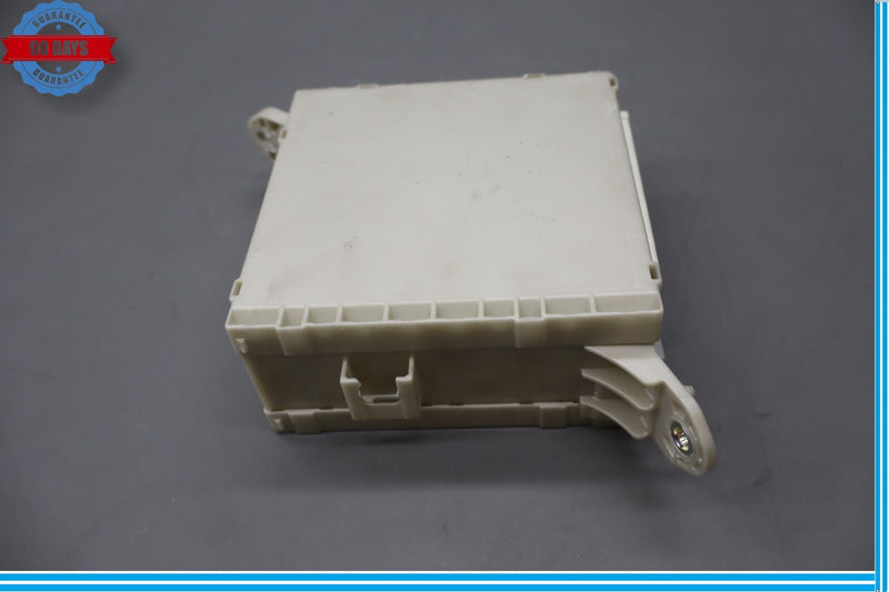 Load image into Gallery viewer, 07-09 Lexus LS460 Rear Trunk Fuse Relay Junction Box Module 8267050120 Oem
