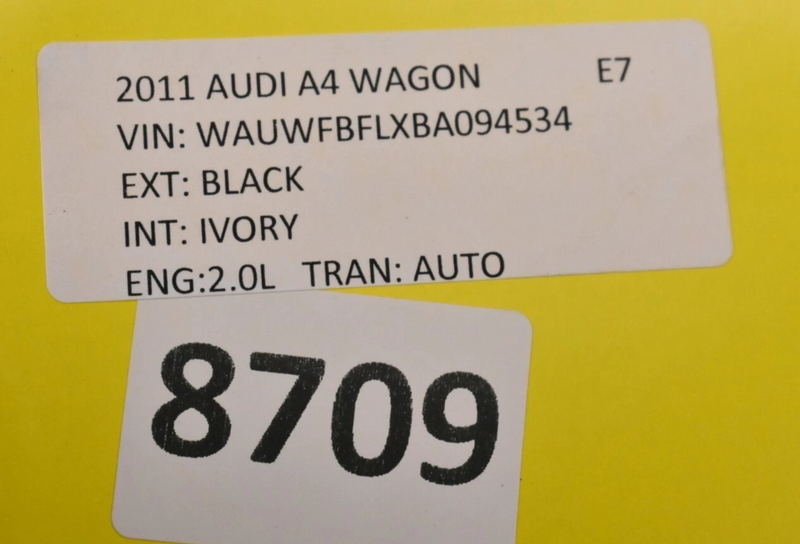 Load image into Gallery viewer, 09-12 Audi A4 Quattro Rear Tailgate Trunk Latch Cover Scuff Panel 8K9864483 Oem

