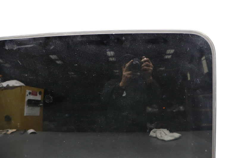 Load image into Gallery viewer, 11-16 Hyundai Equus Sun Roof Sunroof Window Moonroof Glass 81610-3M001 Oem
