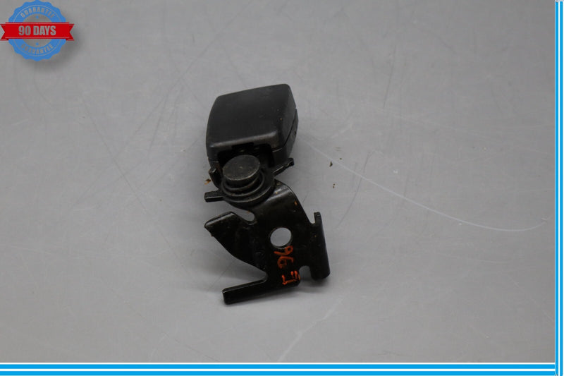 Load image into Gallery viewer, 10-18 Mercedes CLS550 E350 Rear Left Or Right Side Safety Seat Belt Buckle Oem
