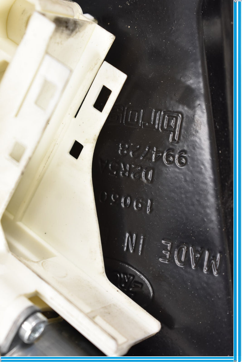 Load image into Gallery viewer, 10-13 Land Rover Range Rover Rear Left Side Door Window Regulator Oem
