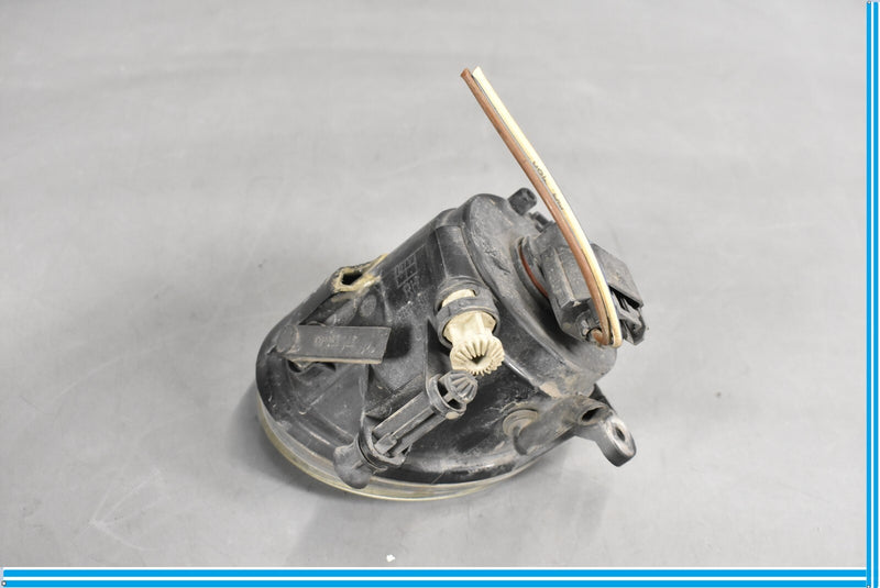 Load image into Gallery viewer, 09-12 Audi A4 Front Right Passenger Side Foglight Fog Light Lamp Oem
