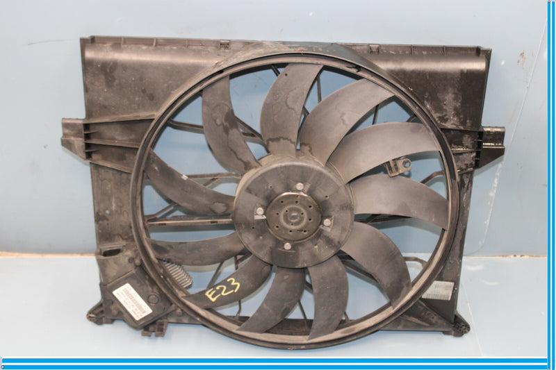 Load image into Gallery viewer, 06-12 Mercedes W164 GL550 Engine Radiator Cooling Fan Motor Shroud Assembly Oem
