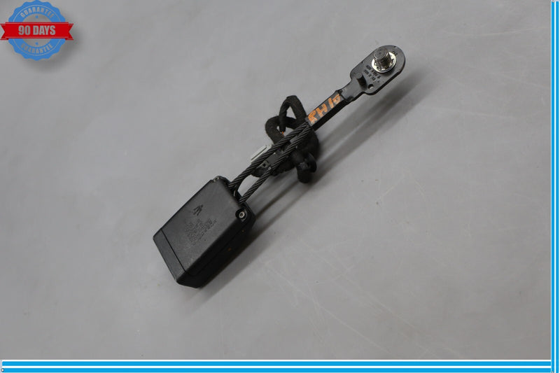 Load image into Gallery viewer, 14-22 Maserati Ghibli S Front Right Passenger Side Seat Belt Buckle Oem
