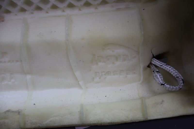 Load image into Gallery viewer, 10-15 Jaguar X150 XK XKR Front Right Side Seat Top Upper Seat Cushion Oem
