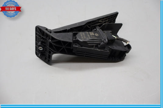 12-18 BMW 320i 328i F30 Gas Acceleration Pedal Assembly w/ Sensor Oem