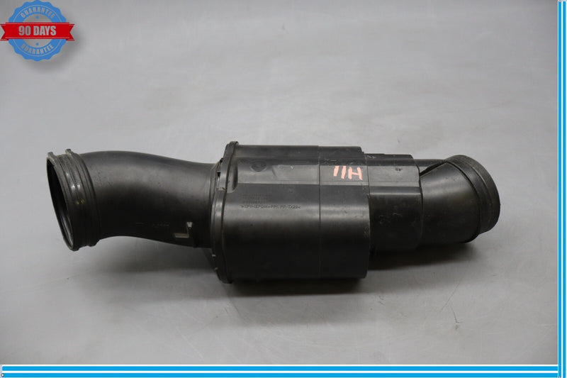 Load image into Gallery viewer, 12-16 BMW 528i 528i xDrive F10 Air Cleaner Intake Silencer Duct 13717612094 Oem
