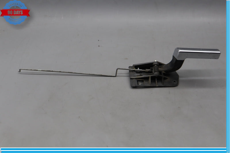 Load image into Gallery viewer, 03-07 HUMMER H2 Rear Right Passenger Side Door Interior Handle Black Oem
