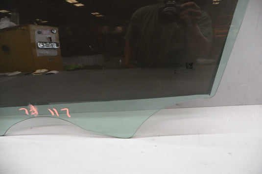 17-19 Alfa Romeo Giulia Front Left Driver Side Door Window Auto Glass Oem