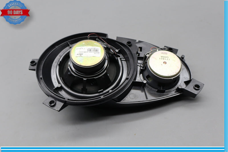Load image into Gallery viewer, 03-08 Mercedes R230 SL500 Right Passenger Side Door Audio Speaker Bose Oem
