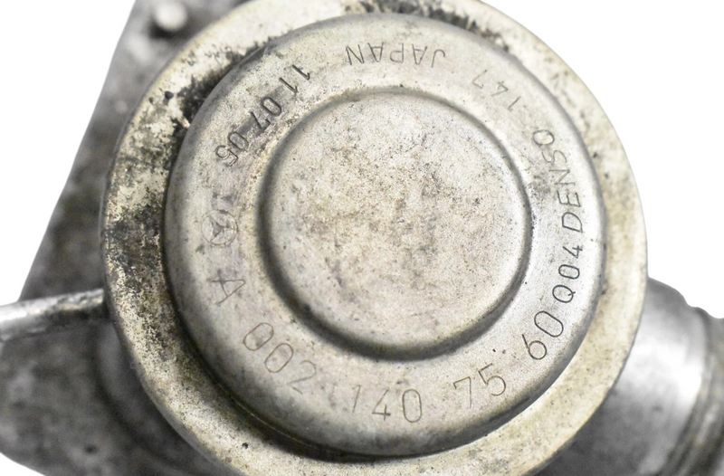 Load image into Gallery viewer, 05-15 Mercedes SLK350 S550 S400 E550 EGR Engine Motor Air Valve 0021407560 OEM

