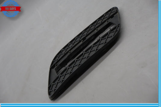 12-15 Mercedes ML250 ML350 Front Right Passenger Side Bumper Fog Light Trim Oem