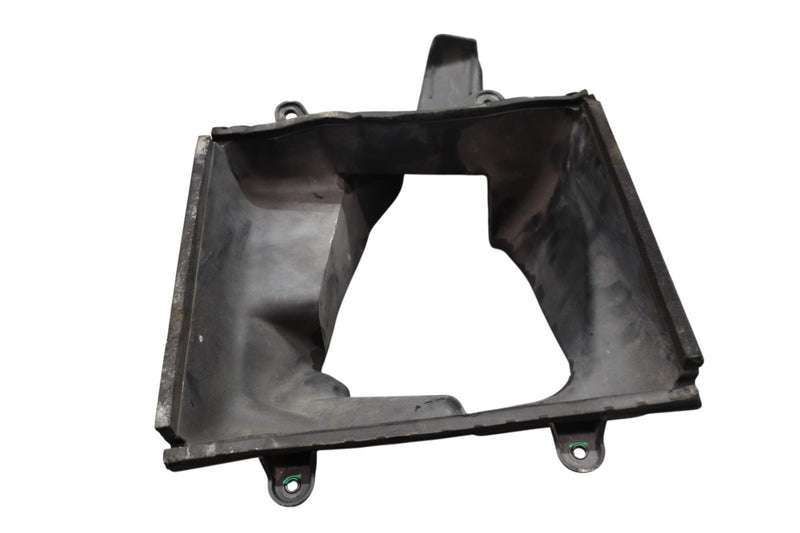 Load image into Gallery viewer, 14-20 Maserati Ghibli M157 Front Left Intercooler Duct Shroud 670004140 Oem
