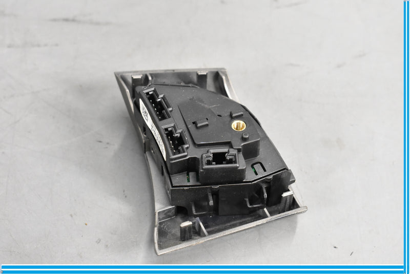 Load image into Gallery viewer, 09-11 Jaguar XF Steering Wheel Cruise Control Switch Assembly Oem
