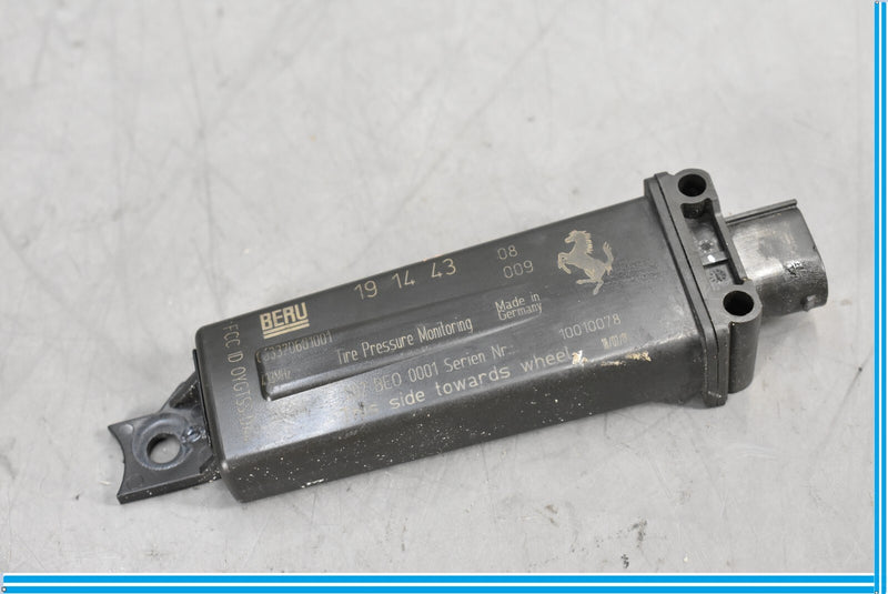 Load image into Gallery viewer, 04-08 Maserati Quattroporte Tire Pressure Monitor Module 191443 Oem
