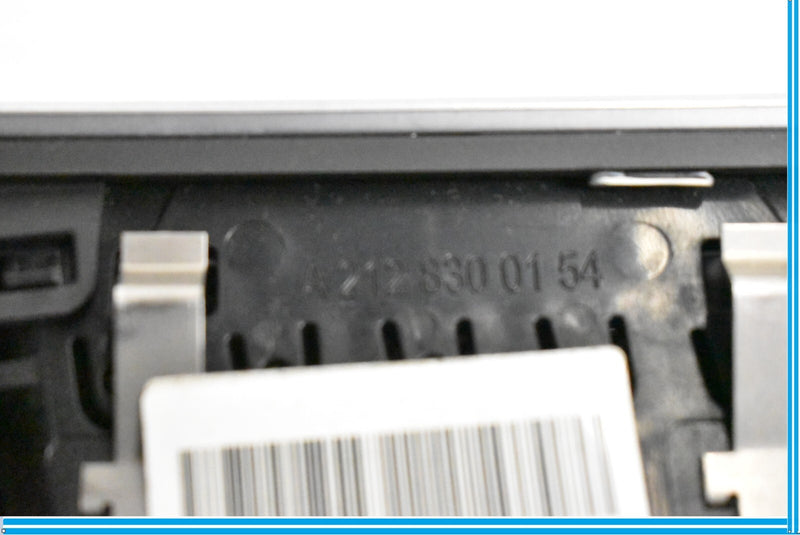 Load image into Gallery viewer, 10-13 Mercedes E350 E550 W212 Left Dash Ac Heater Air Vent 2128300154 Oem
