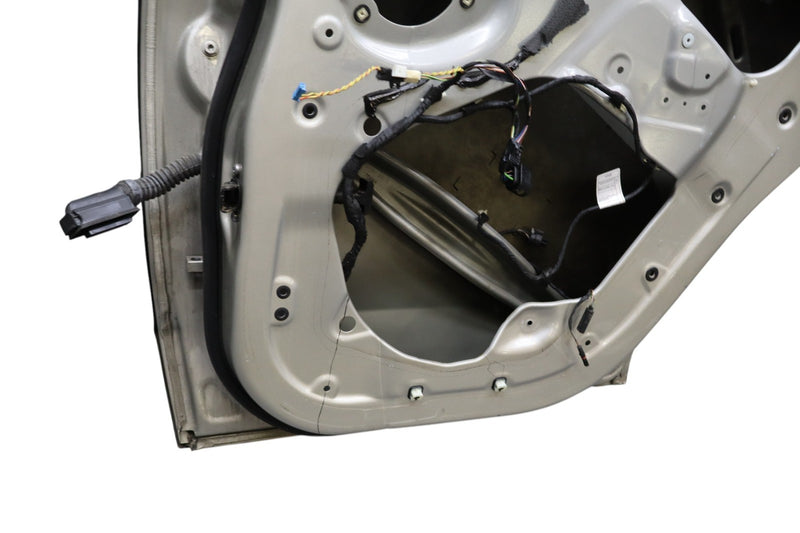 Load image into Gallery viewer, 14–18 BMW X5 F15 Rear Right Passenger Door Shell Assembly 41517386740 Oem
