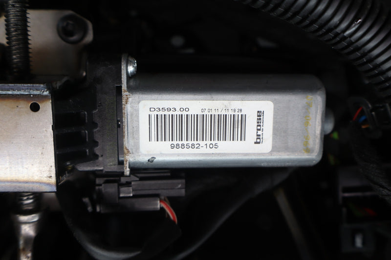 Load image into Gallery viewer, 09-18 Audi A6 Quattro S7 Front Right Side Lower Seat Track Frame W/ Motor Oem
