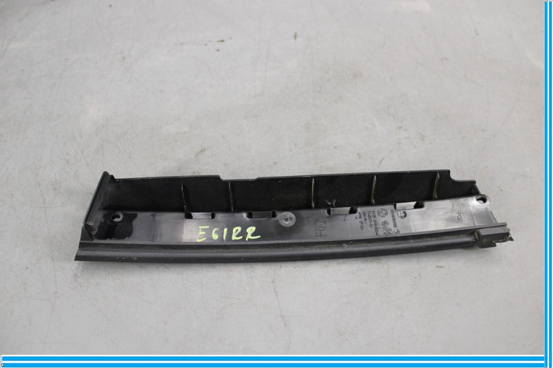 Load image into Gallery viewer, 09-15 BMW 750Li F01 F02 Rear Right Side Door Window Glass Adapter Cover Oem
