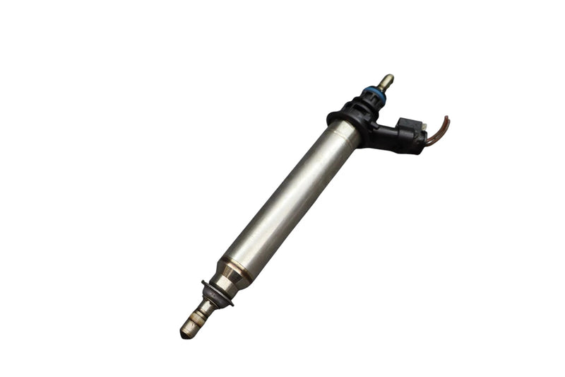 Load image into Gallery viewer, 11-18 Mercedes W207 GLS550 CL550 E550 Engine Motor Fuel Injector 0261500065 OEM
