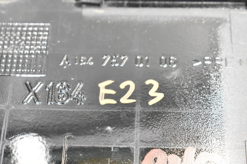 Load image into Gallery viewer, 07-12 Mercedes X164 GL450 GL550 Fuel Door Lid Gas Tank Cover A1647570106 Oem
