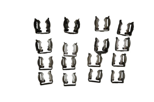 03-08 Mercedes R230 SL500 Engine Fuel Injector Retaining Clip Mount Set Oem
