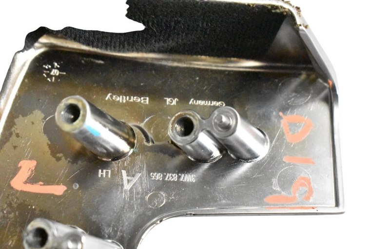 Load image into Gallery viewer, 07-10 Bentley Continental Left Side Seat Belt Guide Trim Cover 3W7837865 Oem
