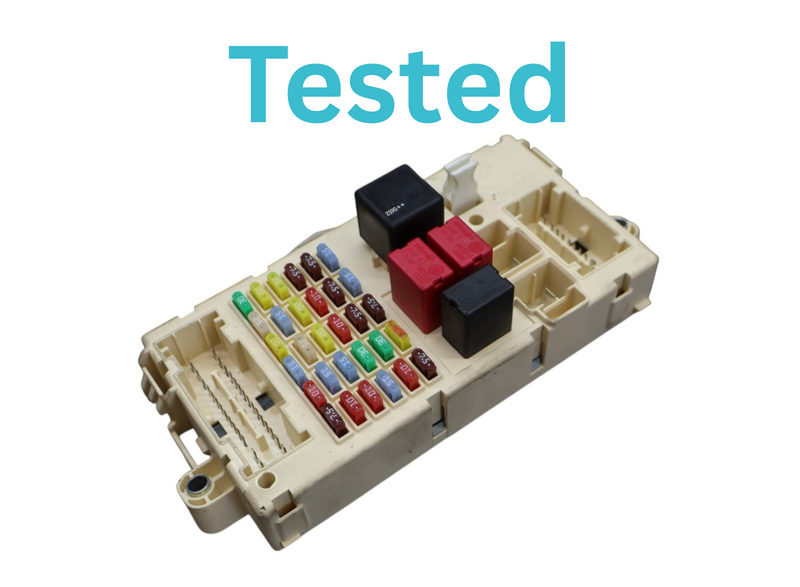 Load image into Gallery viewer, 03-19 Maserati Quattroporte M139 GranTurismo M145 Front Relay Fuse Box Oem
