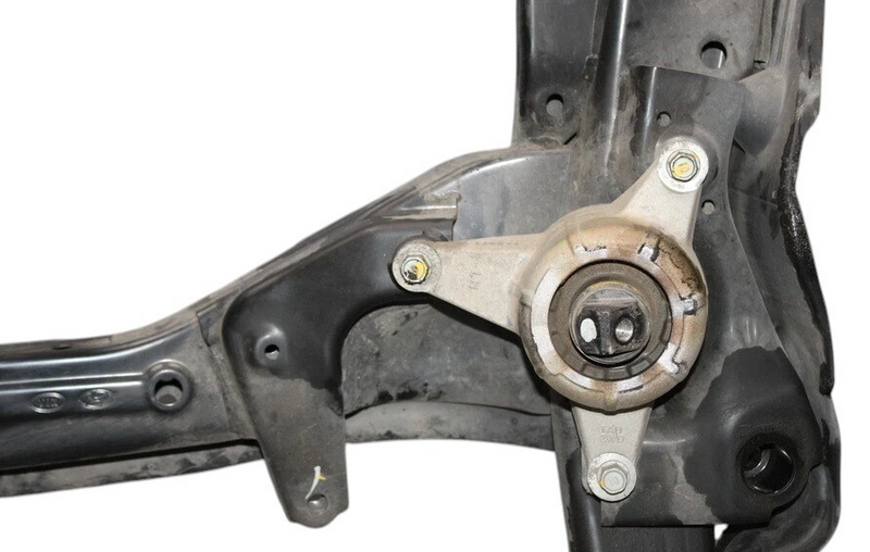 Load image into Gallery viewer, 15-17 Hyundai Genesis G80 Engine Subframe Crossmember Cradle 62410b1200 OEM
