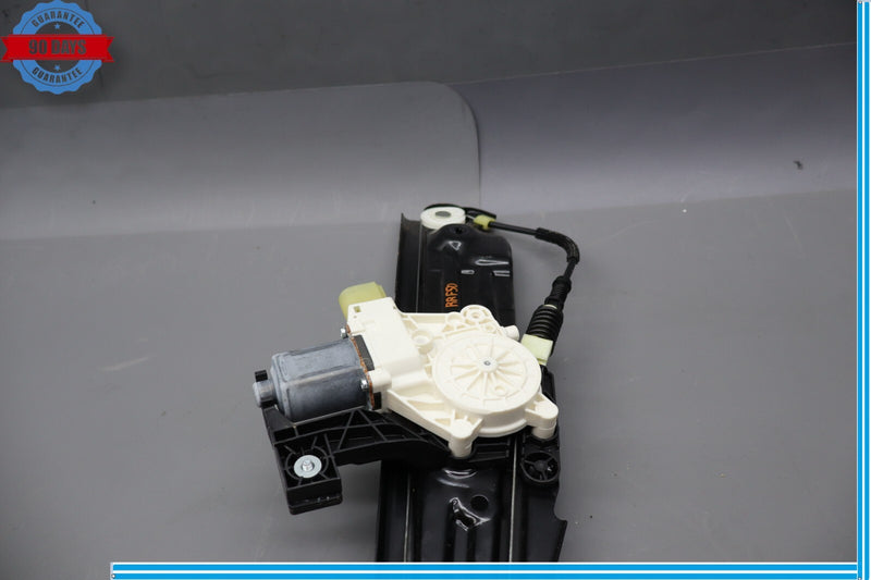 Load image into Gallery viewer, 09-15 BMW 750Li F01 Rear Right Side Window Motor Regulator 51357182616 Oem

