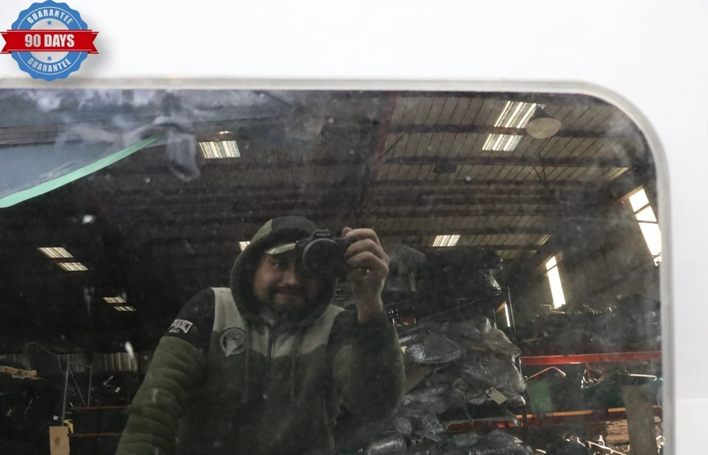 Load image into Gallery viewer, 12-18 Audi A6 S6 A6 Quattro Sun Roof Moonroof Window Glass Panel 4G5877071 Oem
